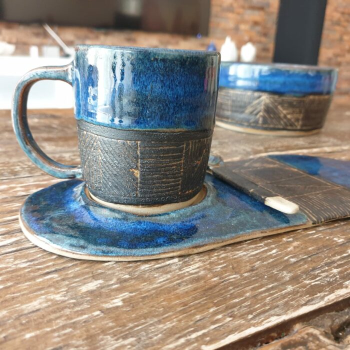 Beautiful Ceramic Engraved Glazed Set - Image 4